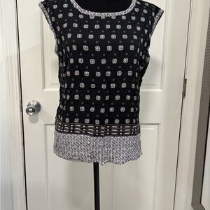 Vince Camuto Sleeveless Top Keyhole Black/White polka Dot Lightweight‎ Women’s M